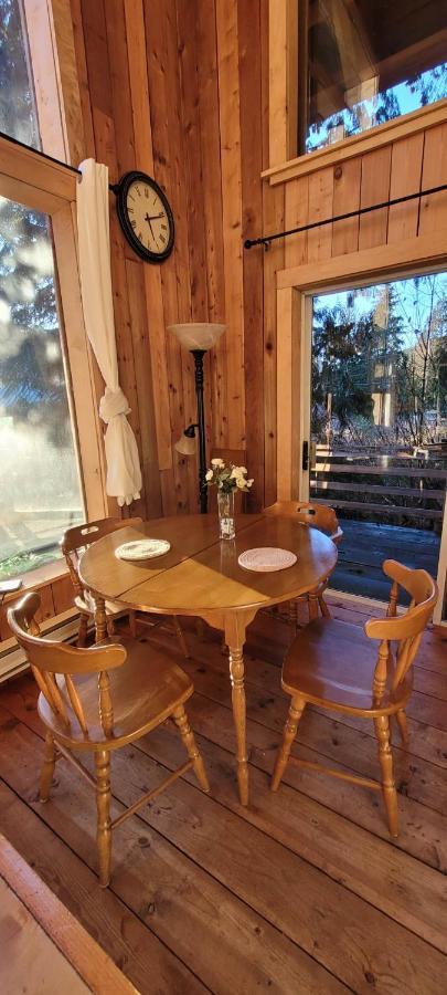 Ocean Views & Sunset Beach Cabin With Soaker Tub & Fire Pit Villa Пауъл Ривър Екстериор снимка
